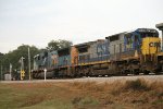 CSX 4718 leads 7643